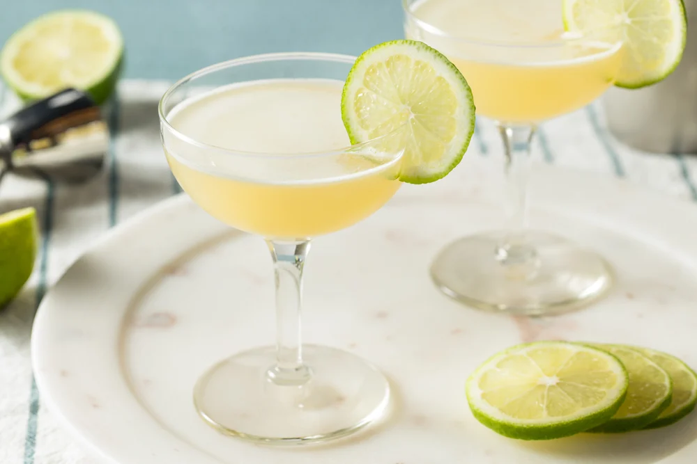 What to Mix with Absolut Lime Vodka: Explore Possibilities